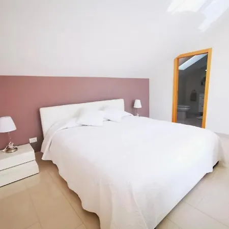 Samarina En La Prestigiosa Zona De La Caleta Golf * אדחה