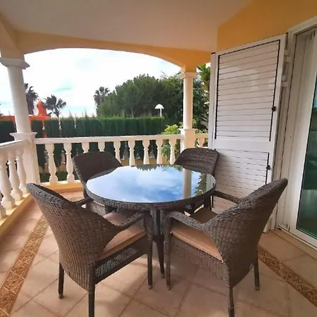 Samarina En La Prestigiosa Zona De La Caleta Golf וילה *