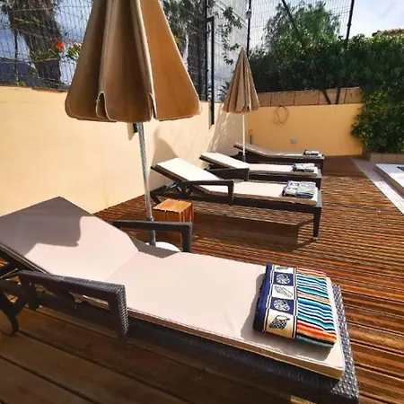 וילה Samarina En La Prestigiosa Zona De La Caleta Golf *